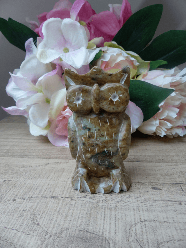 Ancienne Statuette Chouette Hibou en Pierre Sculptée à la Main Vintage