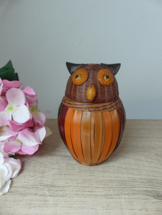 Ancienne boite avec couvercle en forme de hibou, pot de rangement hibou en osier tressé, figurine chouette hibou en bois, panier hibou bois