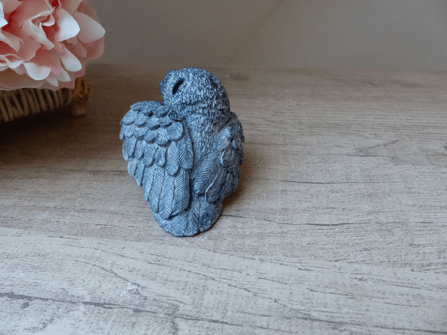 Vintage Sculpture d'une Petite Chouette en Pierre de Savon Blanche et Noire Edmund Wolf Fait au Canada