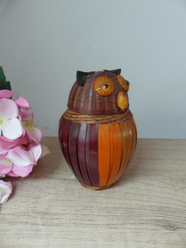 Ancienne boite avec couvercle en forme de hibou, pot de rangement hibou en osier tressé, figurine chouette hibou en bois, panier hibou bois