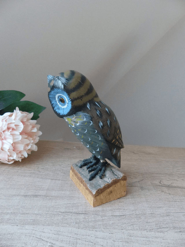 Ancienne Sculpture Figurine Hibou Bleu et Vert en Bois sur Socle Peint à la Main Vintage, Hibou en Bois Décoration Maison de Campagne