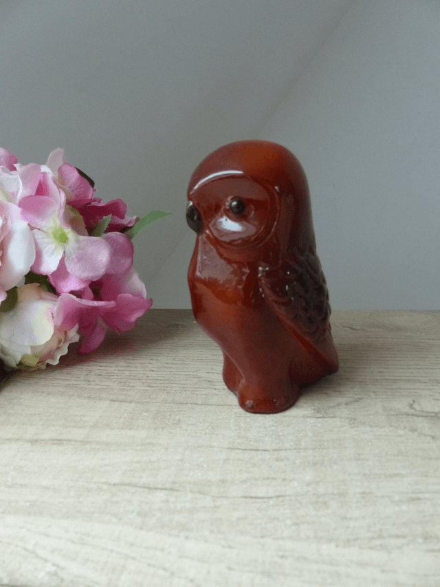 Ancienne Statuette Chouette Céramique Polychrome Rouge Bordeaux Vintage Années 1970 - 1980