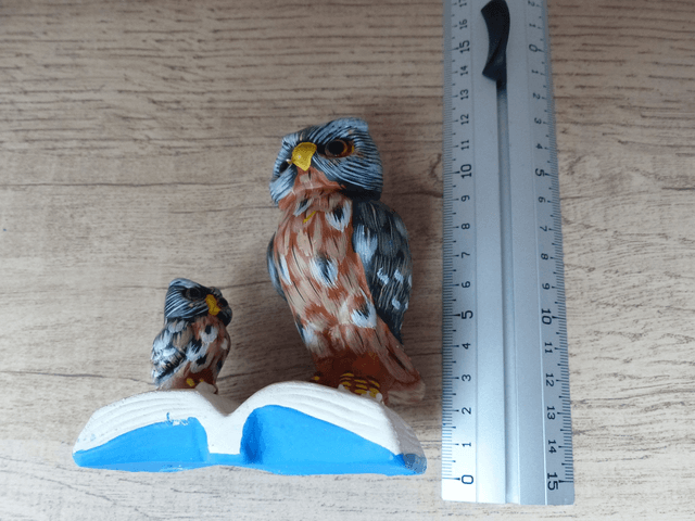 Figurines chouettes savantes sur livre peintes main, cadeau enseignant, professeur, maman, souvenir lecture conte du soir, cadeau fête mère