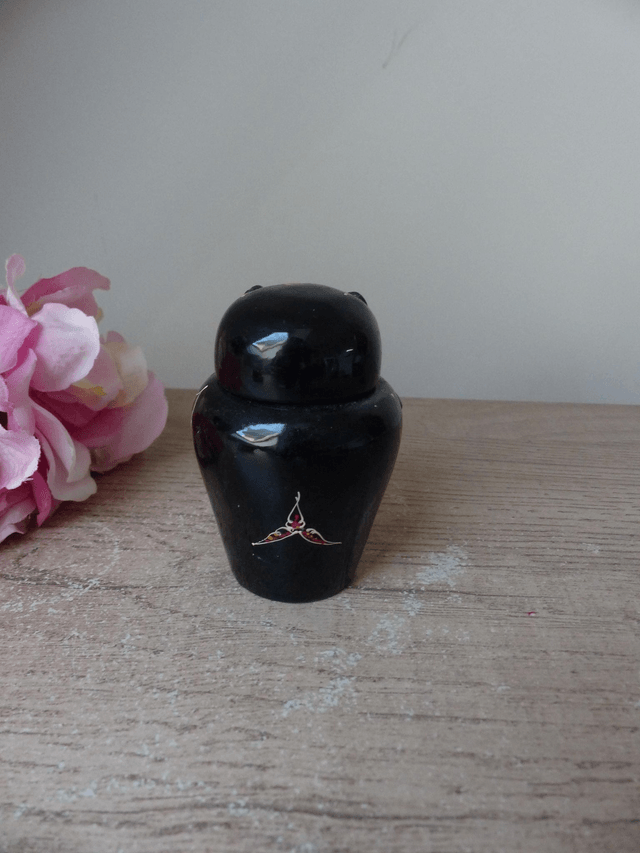 Ancienne petite boite en bois laqué forme chouette/ figurine oiseau peint à la main H 8,5  collection chouettes, artisanat d'art, cadeau