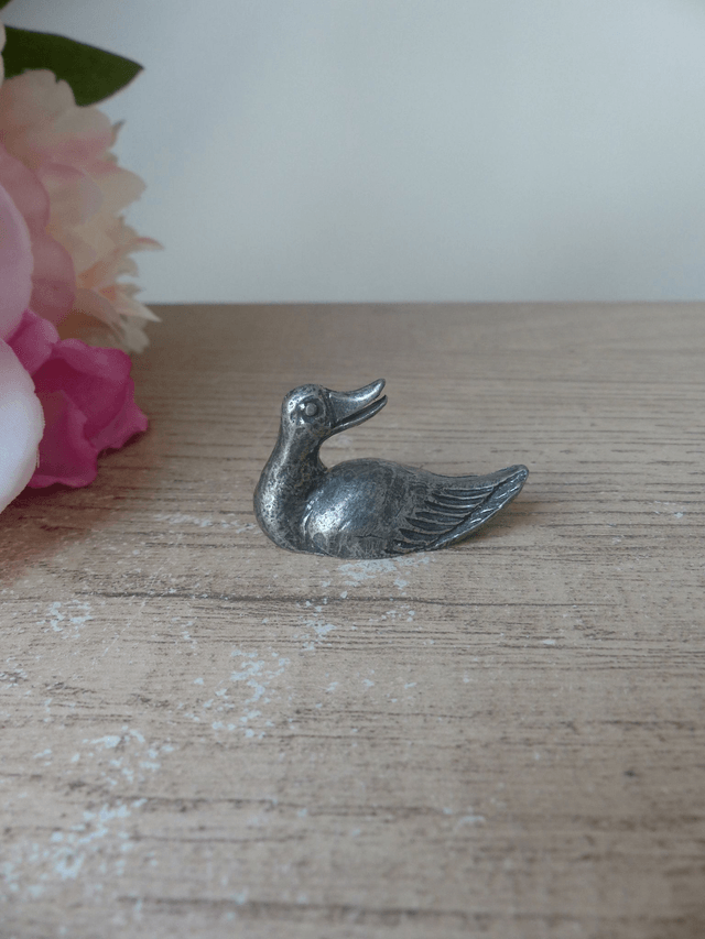 Miniature Canard Tête Tournée en Etain, Collection Michel Laude, Fabrication Française Artisanale, Collection Animal Oiseau Canard en Etain