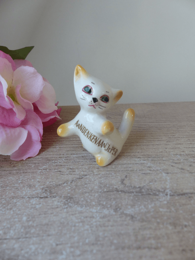 Vintage Mignon Petit Chat Néerlandais en Céramique Souvenir Pays-Bas, Chat de collection, Cadeau Amoureux des Chats
