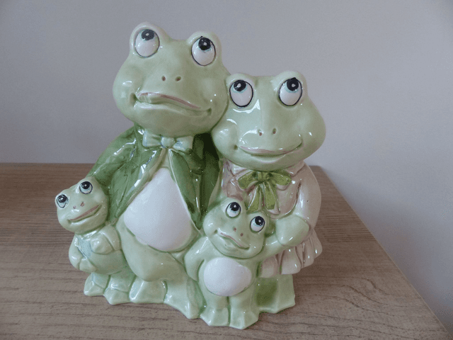 Tirelire famille grenouille en céramique, tirelire enfant parent, anniversaire couple, statuette grenouille décorative cadeau fête des mères