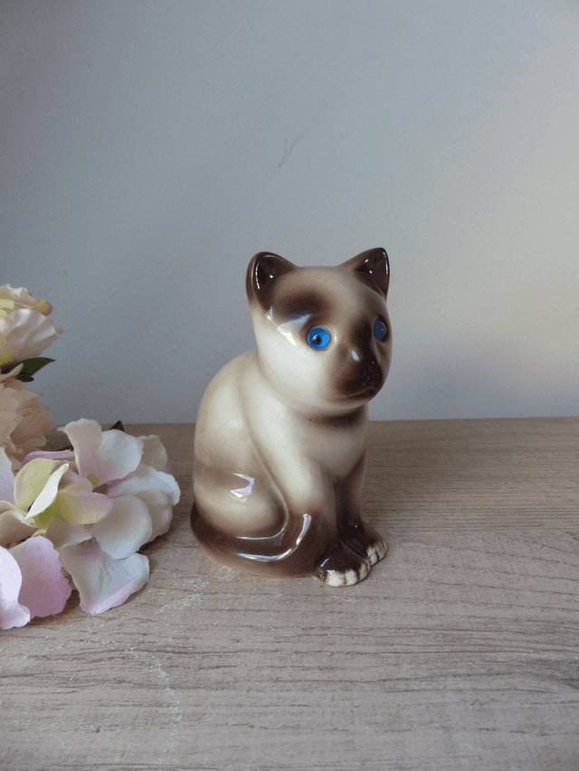 Vintage Figurine de Chaton Marron Siamois aux Yeux Bleus en Céramique Elpa Alcobaca Fabriqué au Portugal Décor Maison Collection