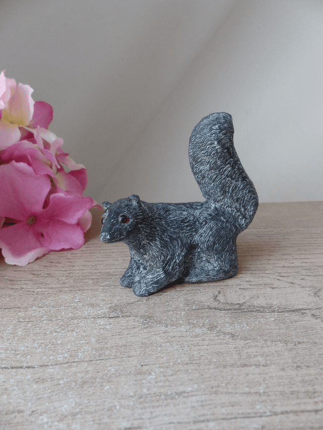 Figurine écureuil en Pierre de Savon, Wolf Original figurine écureuil du Canada, Ecureuil sauvage animal de la forêt, décoration campagne