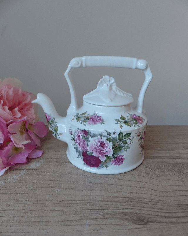 Arthur Wood Théière en céramique fabriquée en Angleterre, Théière vintage décor floral roses rouges, cadeau  décoration Floral Teapot