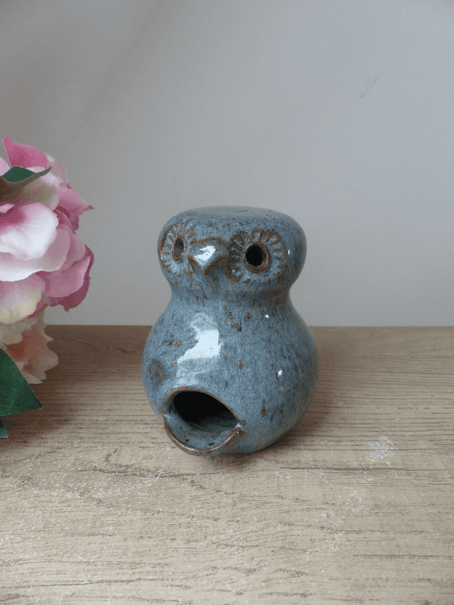Figurine Chouette en céramique grès bleu, sculpture chouette zoomorphe en poterie fait main vintage