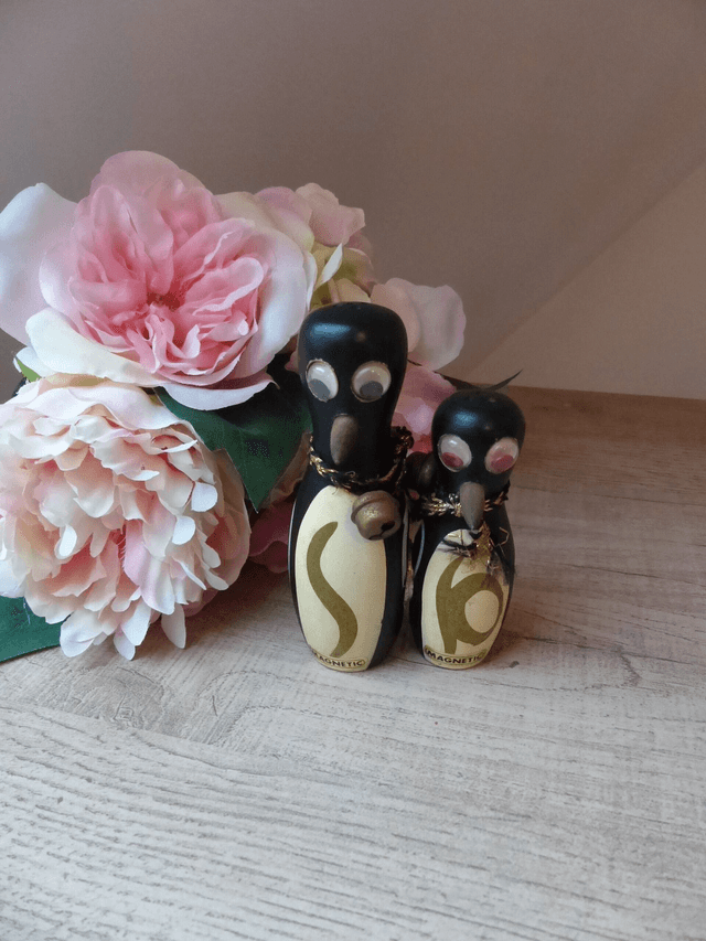 Vintage Salière et Poivrière en Bois Magnétiques Oiseaux Animaux Pingouins Années 1950, collection salière et poivrière
