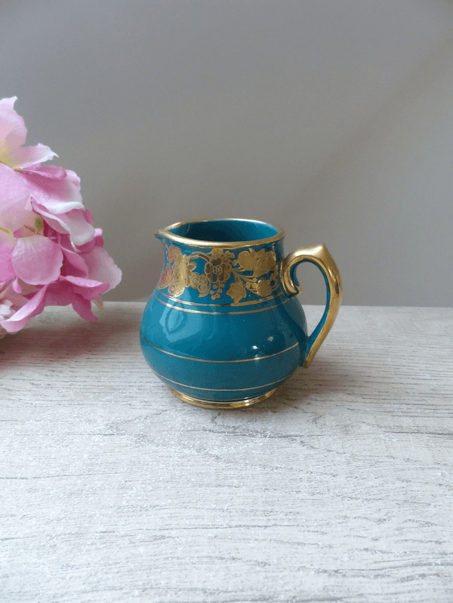 Ancien petit pot à crème Sadler en céramique bleu vert motif doré, pot à lait crémier anglais, english milk pot creamer Sadler
